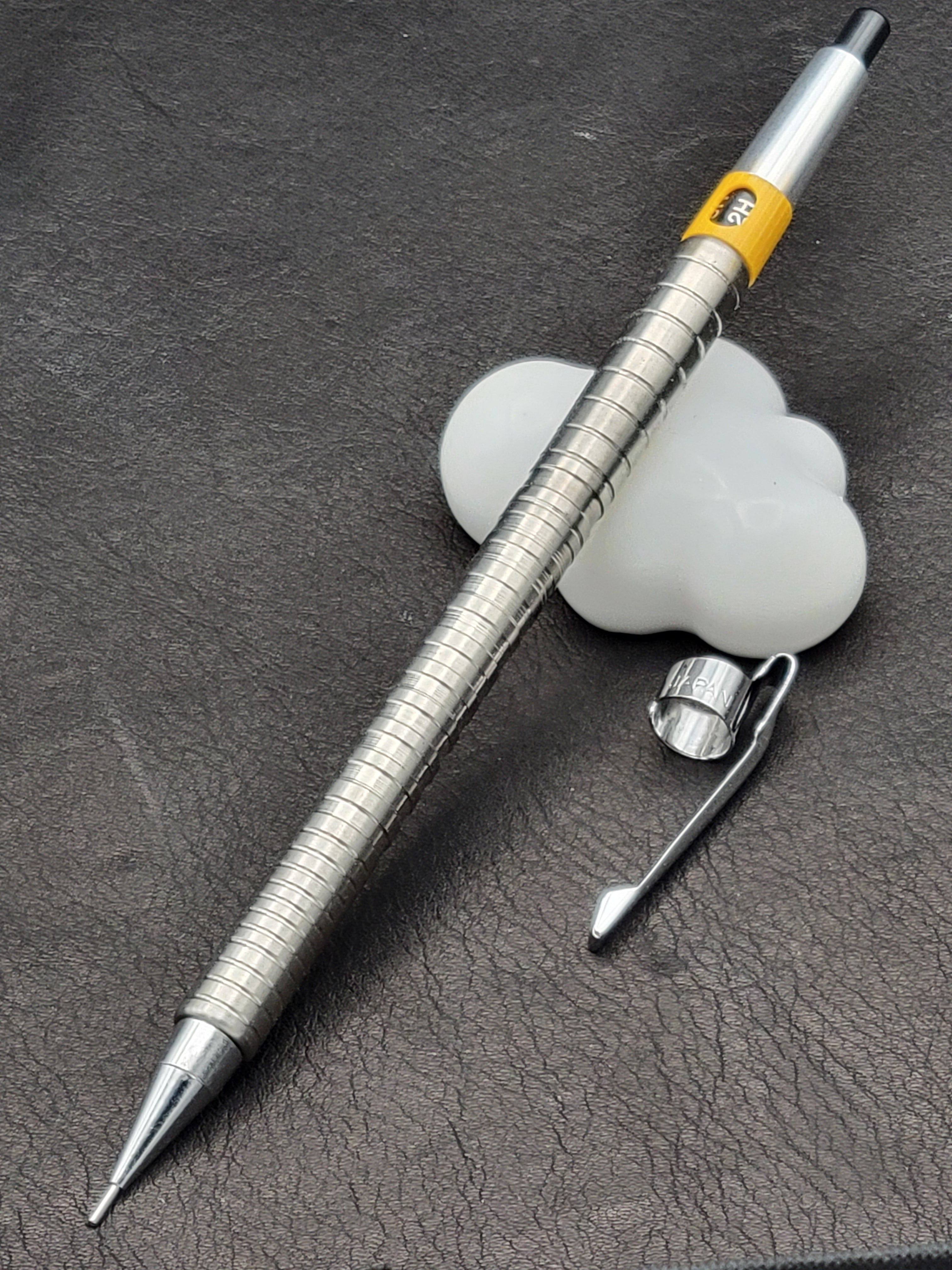 シャープタンク pg5 カスタム チタングリップ 木軸 ムピンゴ 蝕刻