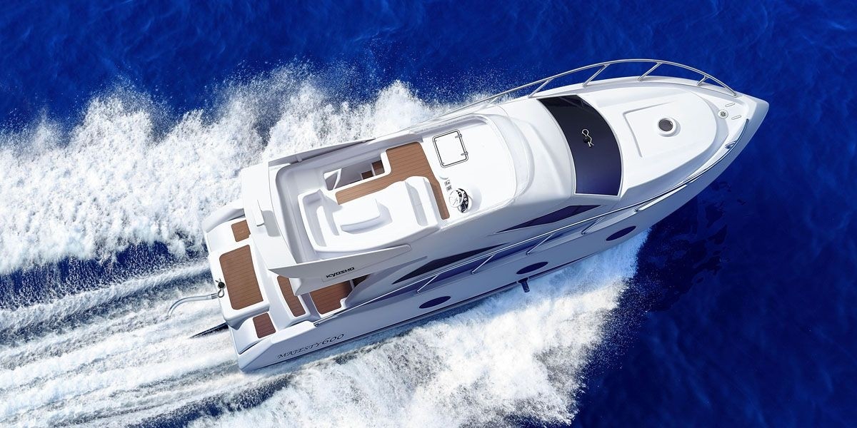 新型クルーザー「マジェスティ600」登場！！ | KYOSHO RC BLOG