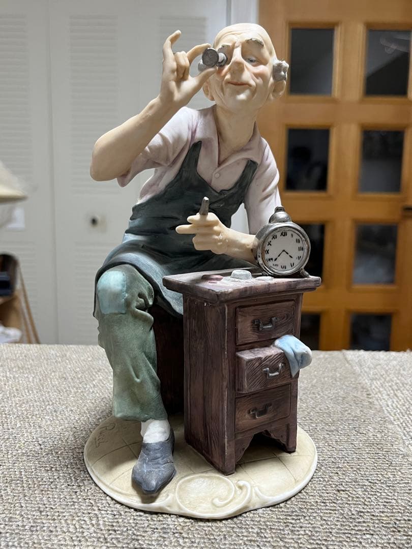 カポディモンテ 時計職人のヴィンテージ陶器彫刻 イタリア 1950 年代 カポディモンテ 時計職人のヴィンテージ陶器彫刻 イタリア 1950 年代