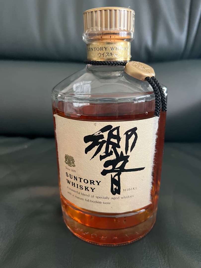 サントリー 響 金キャップ 裏ゴールドラベル 750ml ☆ 響「HIBIKI」/ 金キャップ 裏ゴールドラベル 750ml サントリー