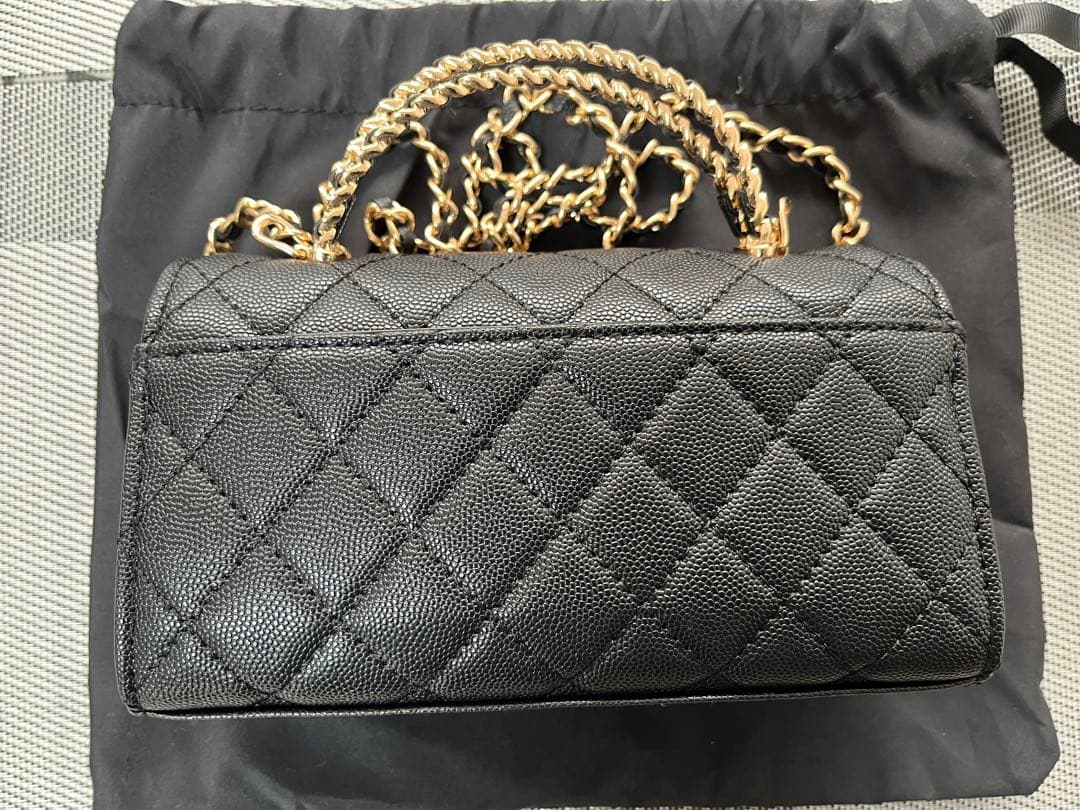CHANEL ノベルティ キルティング ショルダーバッグ ゴールドチェーン